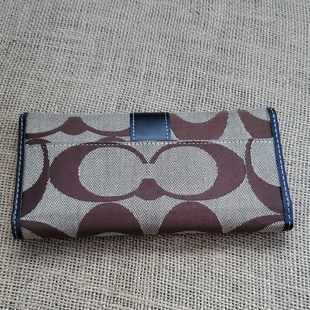 Coach Wallet - Picture 2 of 13